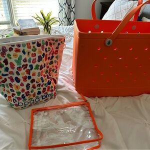 Original Bogg bag Orange bundle includes cooler insert never been used